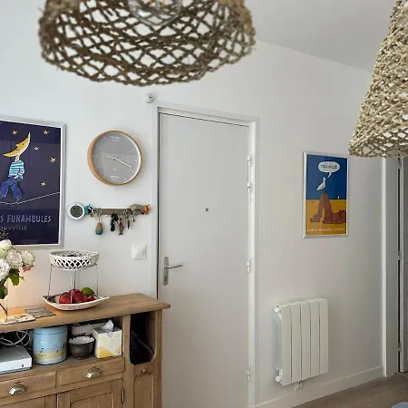 Διαμέρισμα Cozy With Private Courtyard *