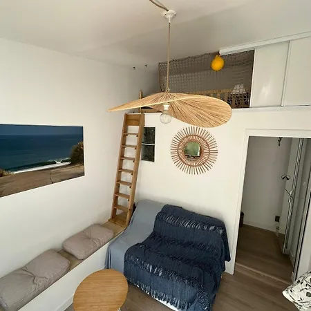 Διαμέρισμα Cozy With Private Courtyard *