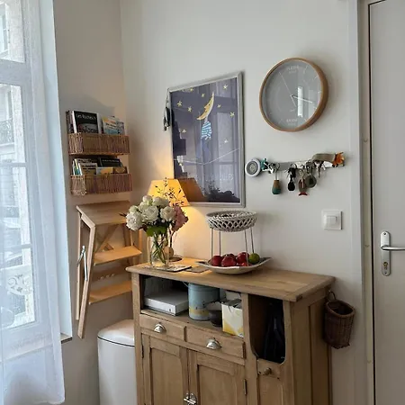 Cozy With Private Courtyard Διαμέρισμα *